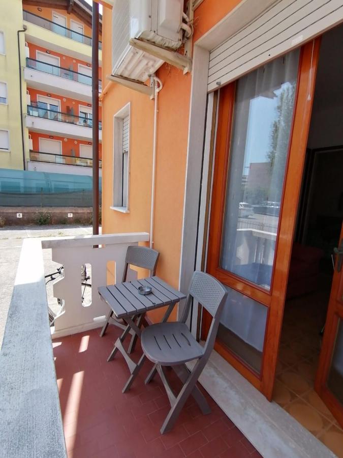Apartament Bilocale Kenya Caorle Zewnętrze zdjęcie